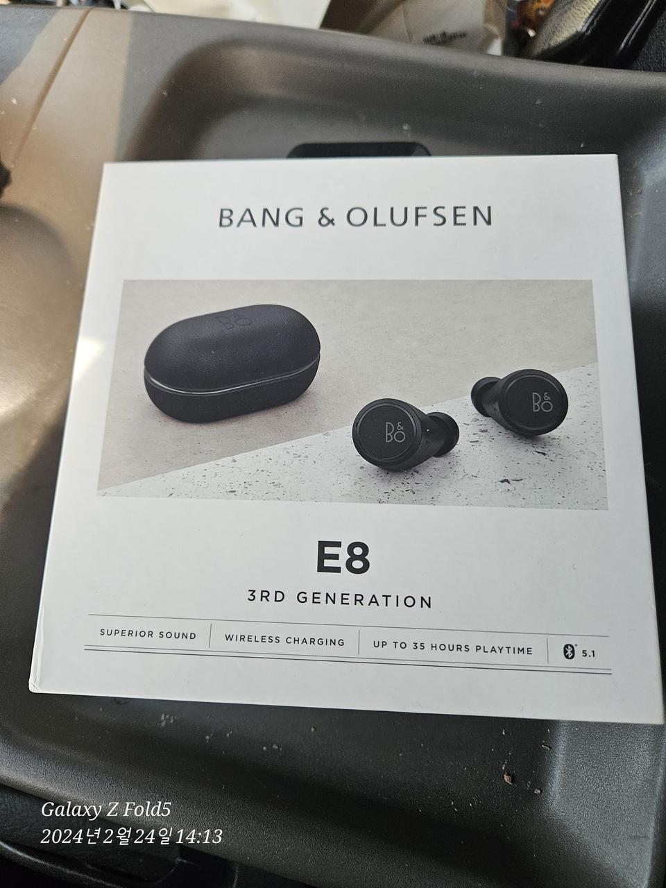 뱅엔올룹슨 베오플레이 E8 3세대팝니다 급처!!!!