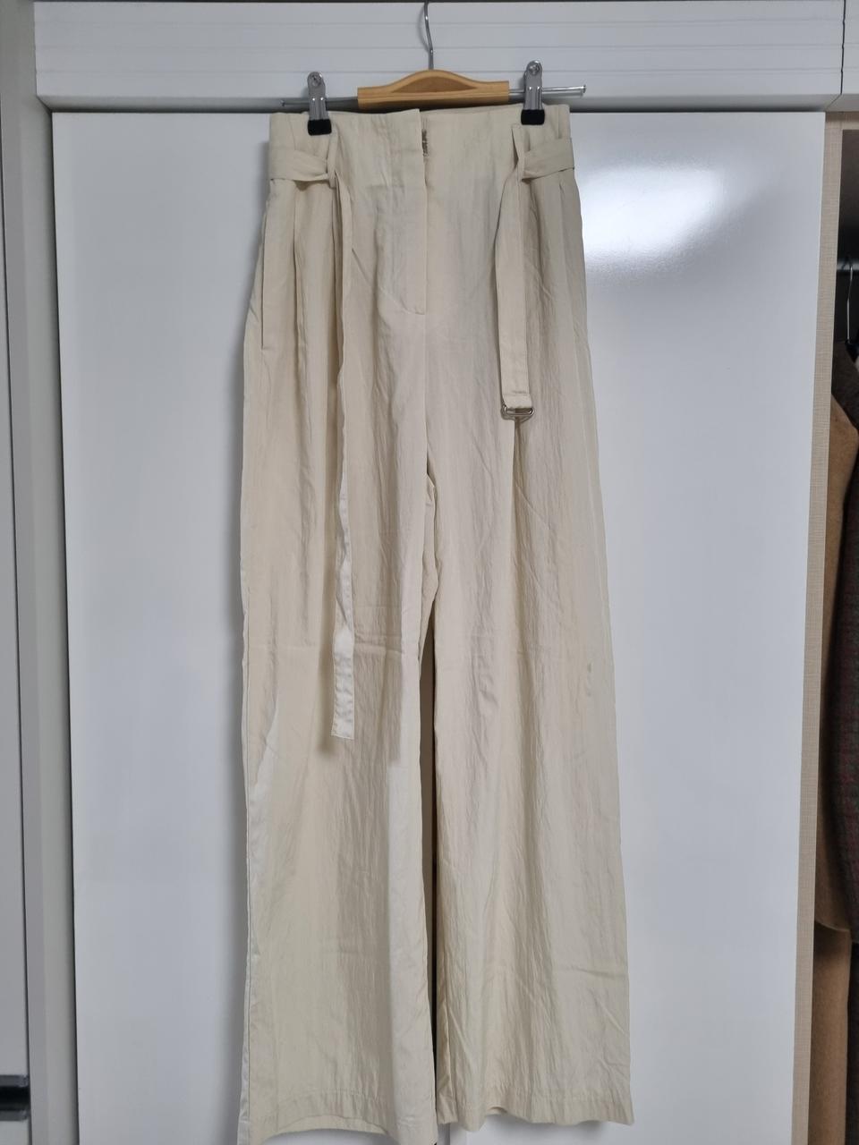 하이 아이보리 스렉스