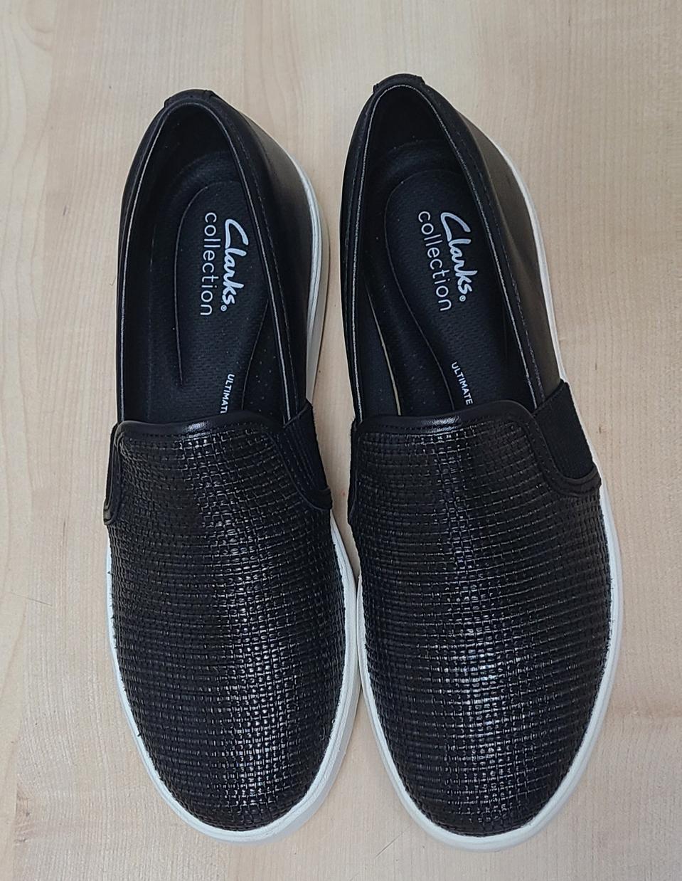 Clarks  가죽여성화 240