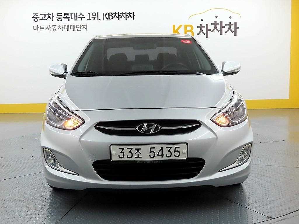 현대 엑센트신형 1.4VVT 모던팝니다! 5435