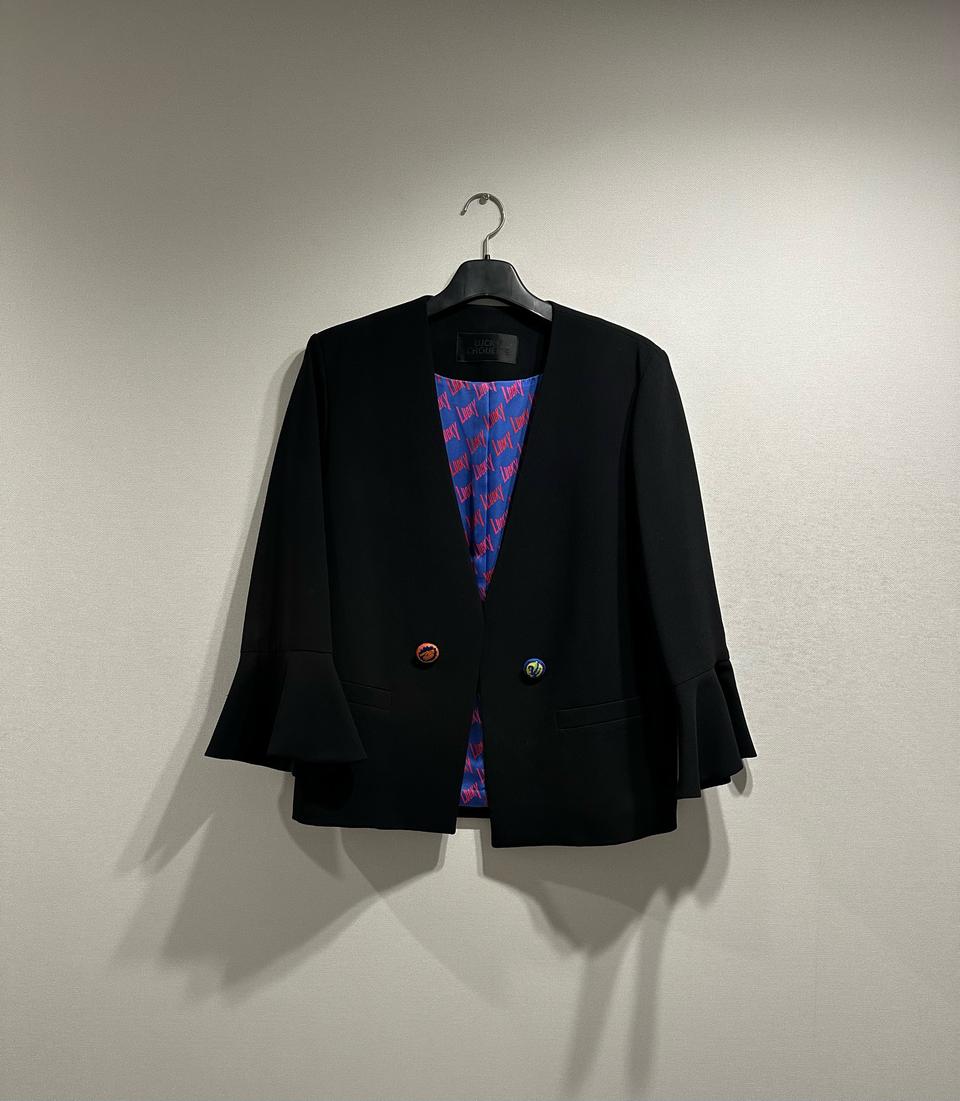 [36] 럭키슈에뜨 폴리 자수단추 블레이저 자켓