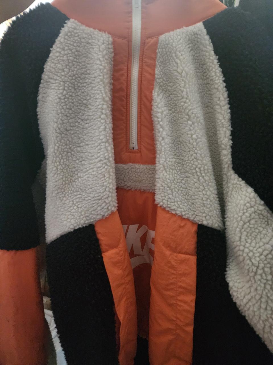 나이키보세 뽀글이아노락 후드