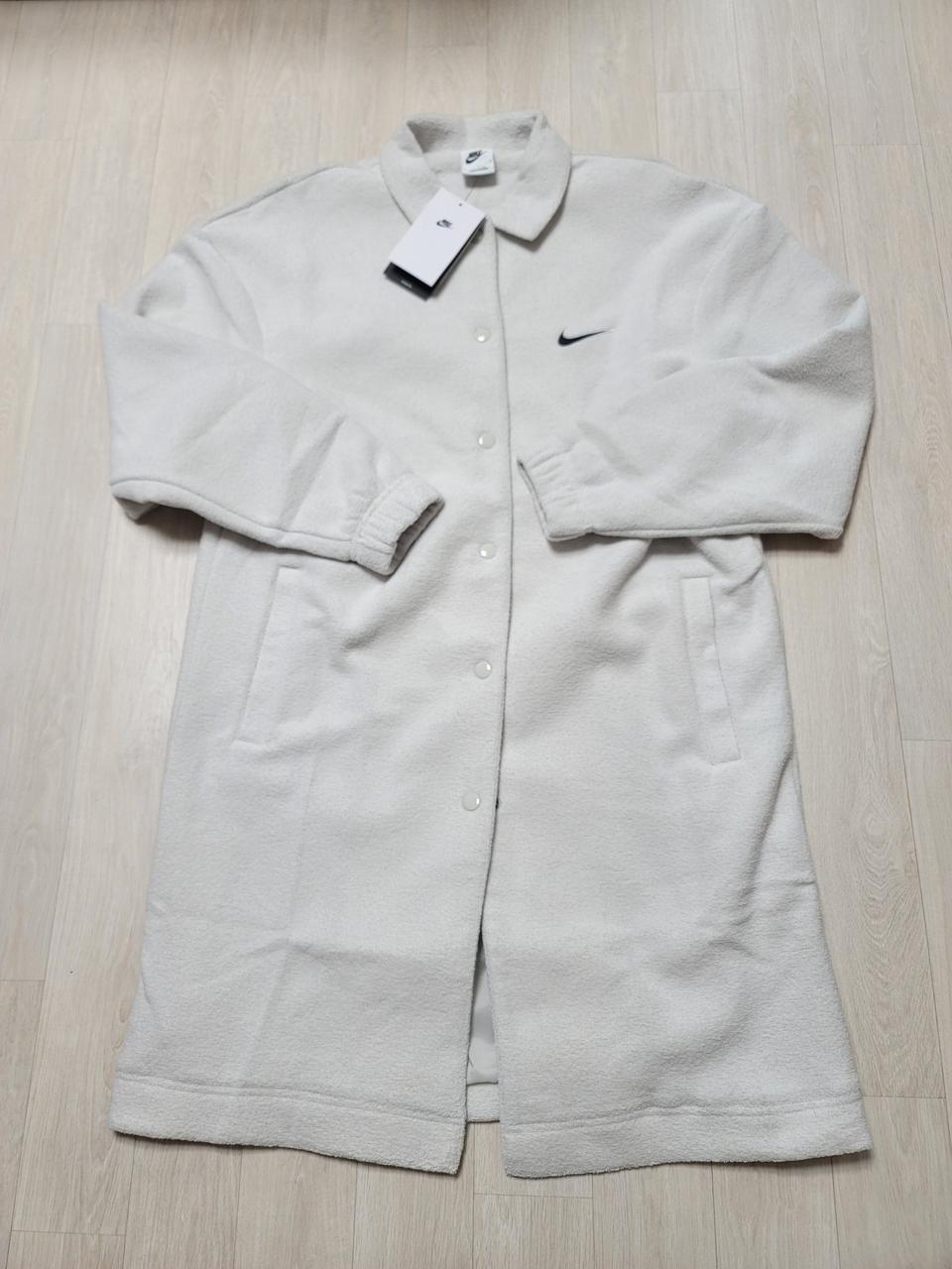 나이키 L사이즈 외투 새제품입니다