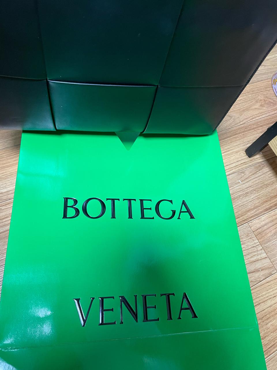 보테가 베네타 클러치