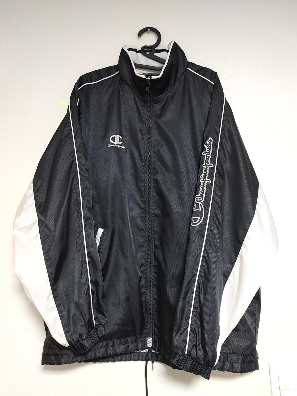 챔피온 자수 오버핏 바람막이