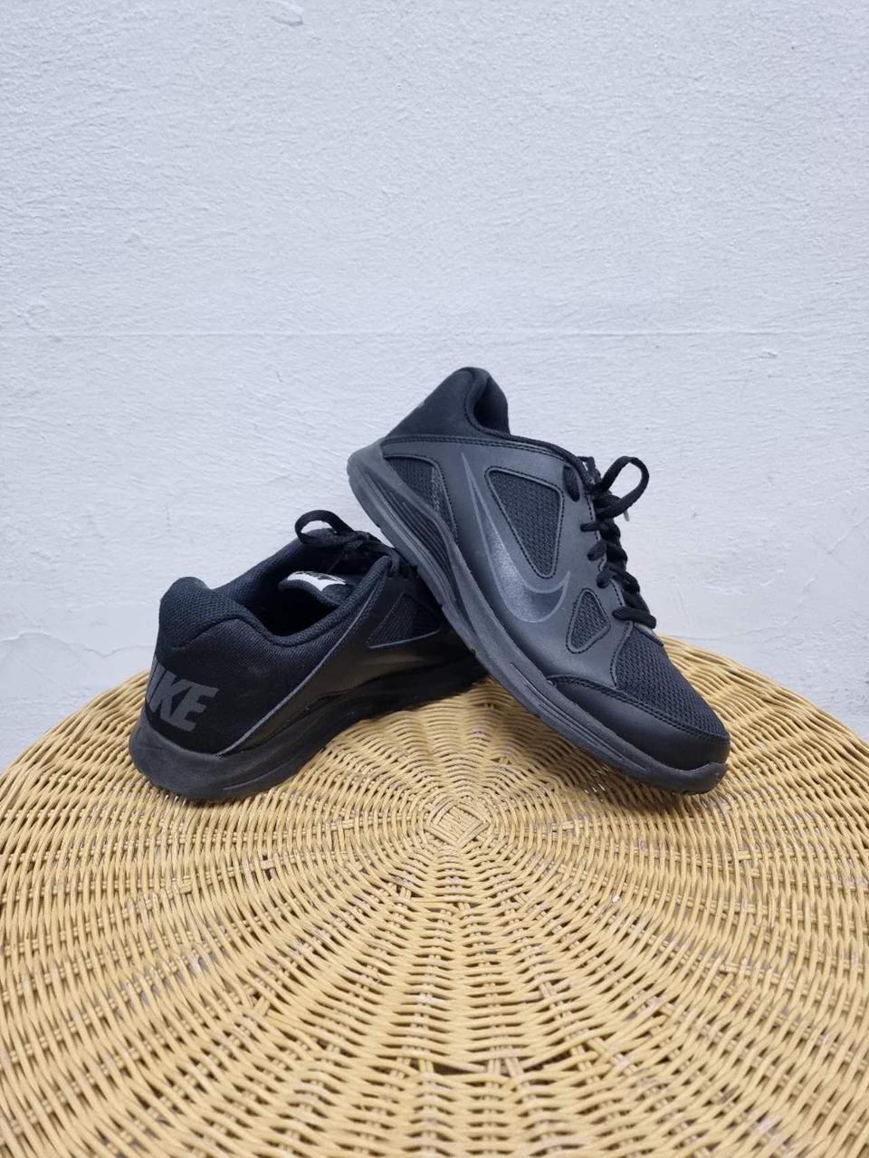 나이키 남성 운동화 사이즈265 상태좋아요 X2-185