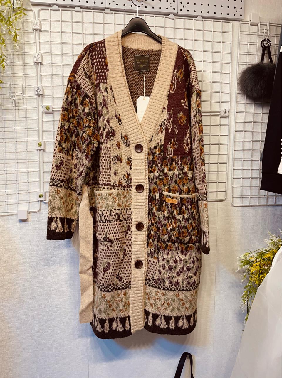 새상품 M 스토리 자카드 롱 가디건 써스데이아일랜드 t198mcd235w