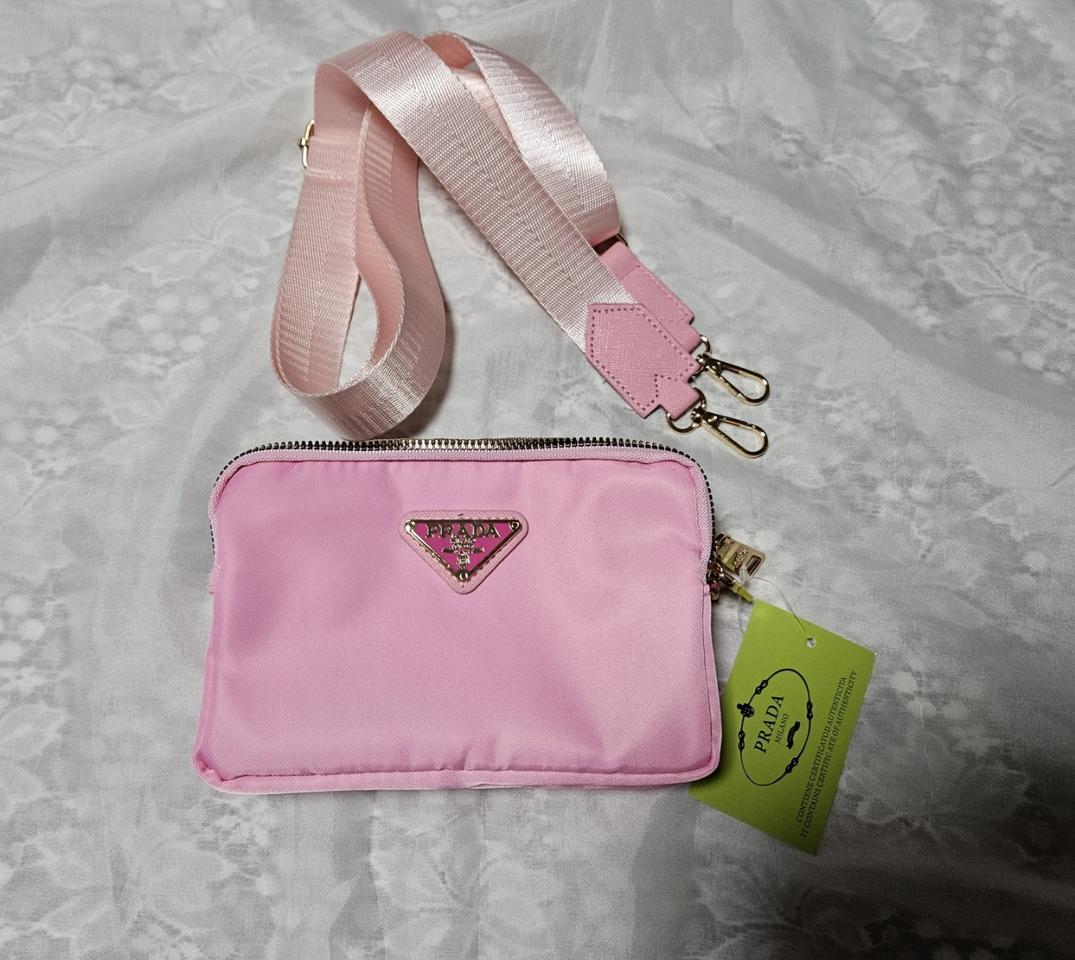 새상품  프라다 크로스백