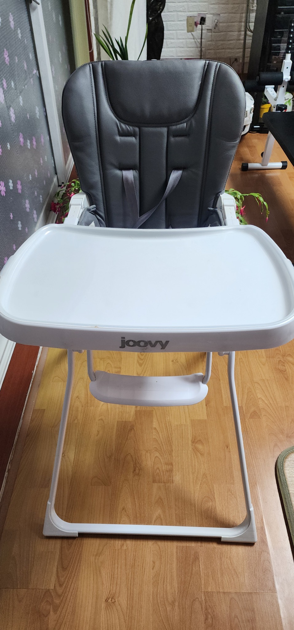 주비(JOOVY) 휴대용 유아식탁의자 팝니다