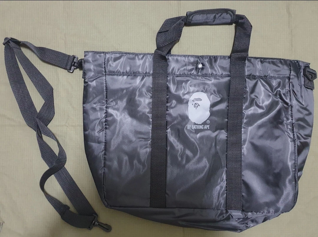 베이프가방 새상품