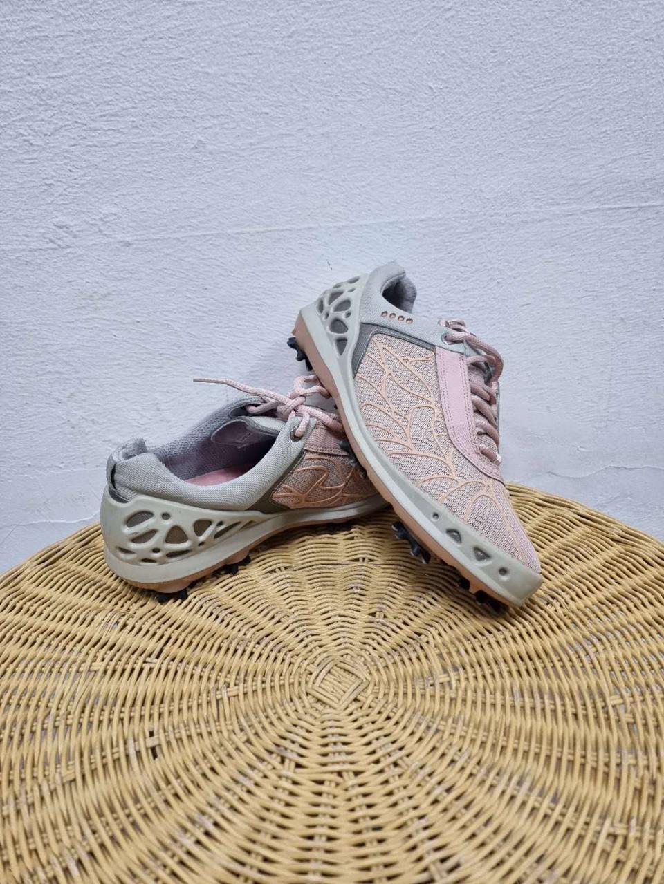 에코 여성 골프화 사이즈240 상태좋아요 X2-189