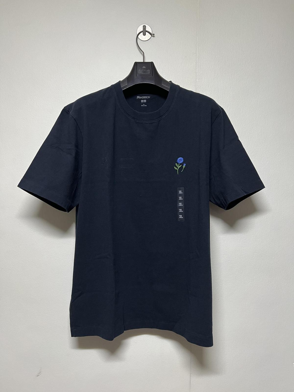 유니클로 JWA 플라워 엠브로이더리 크루넥 자수 반팔티셔츠 XL