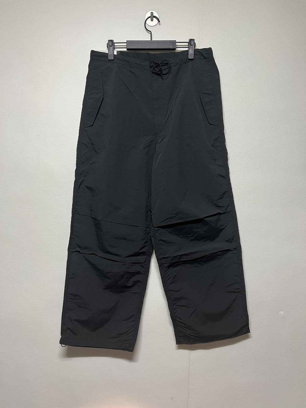 유니클로 GU 나일론 와이드 파라슈트 팬츠 그레이 L