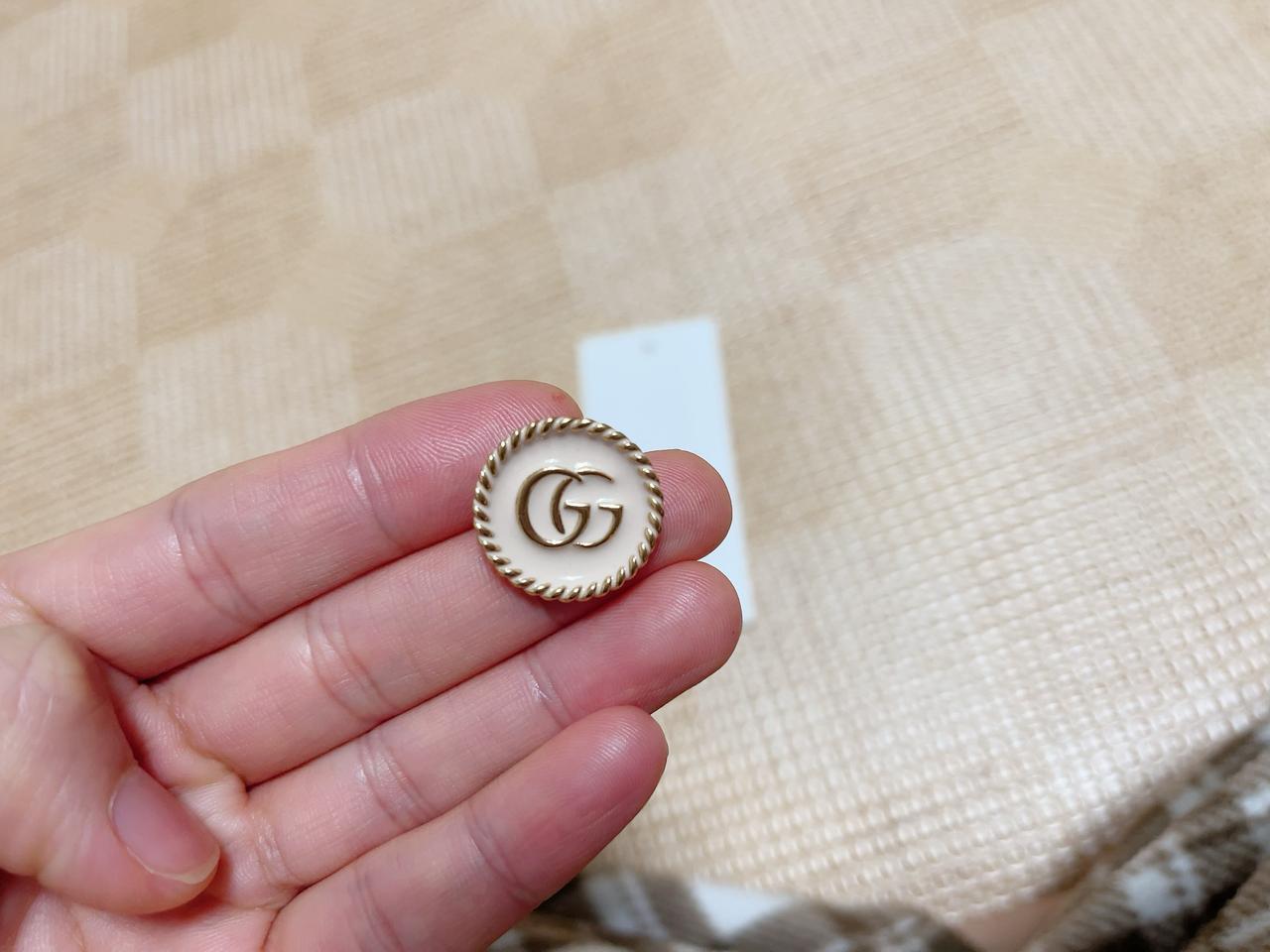 구찌 단추 새것 하나