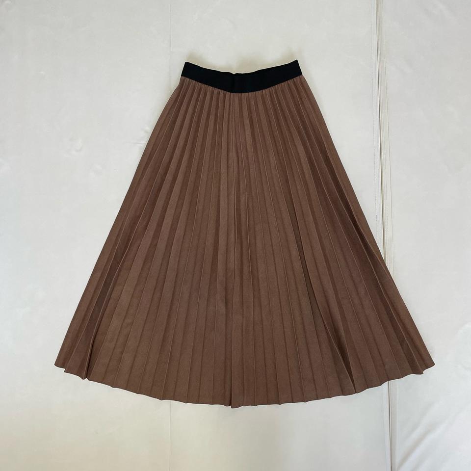 리스트 모 스커트