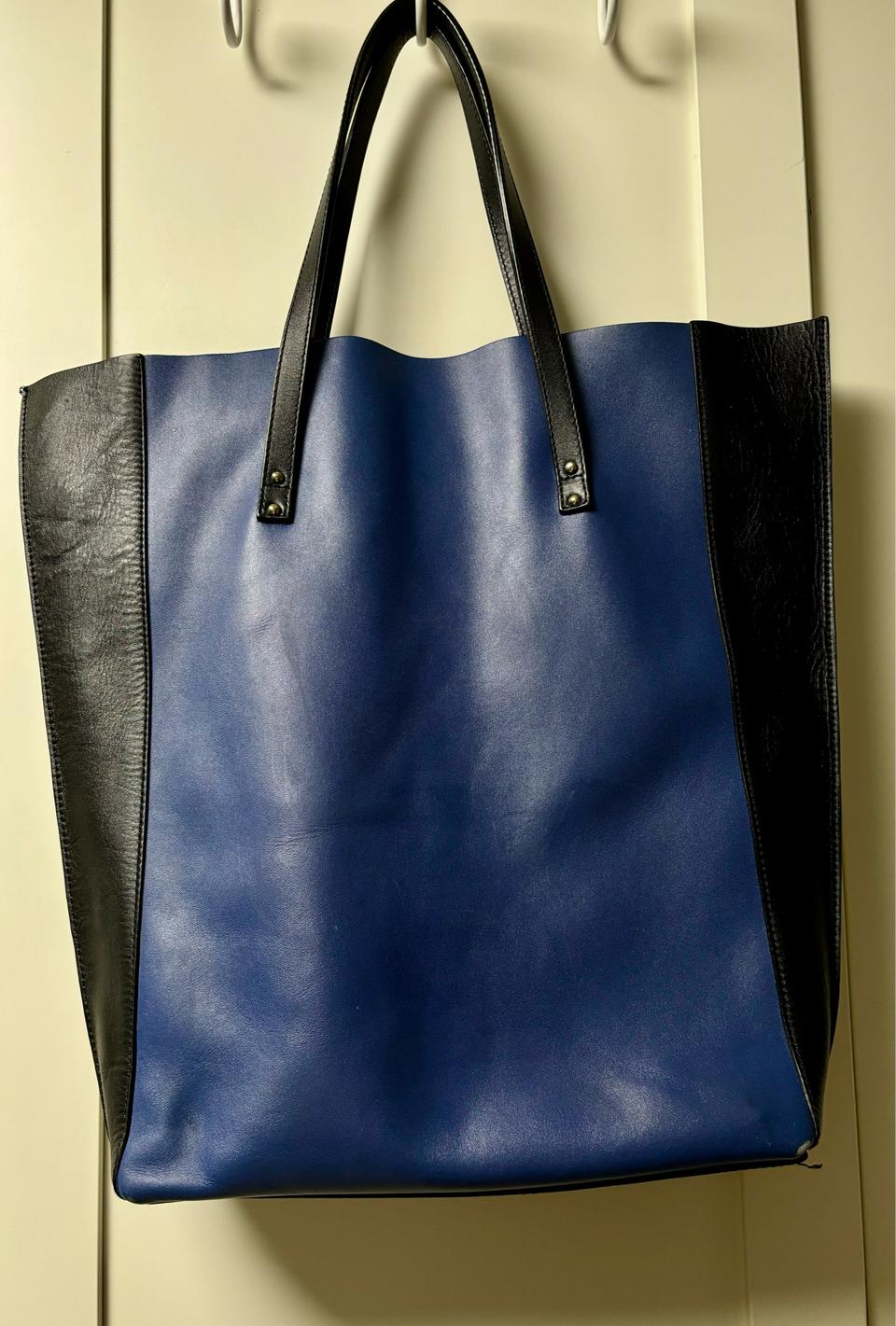 휘슬스 레더빅백