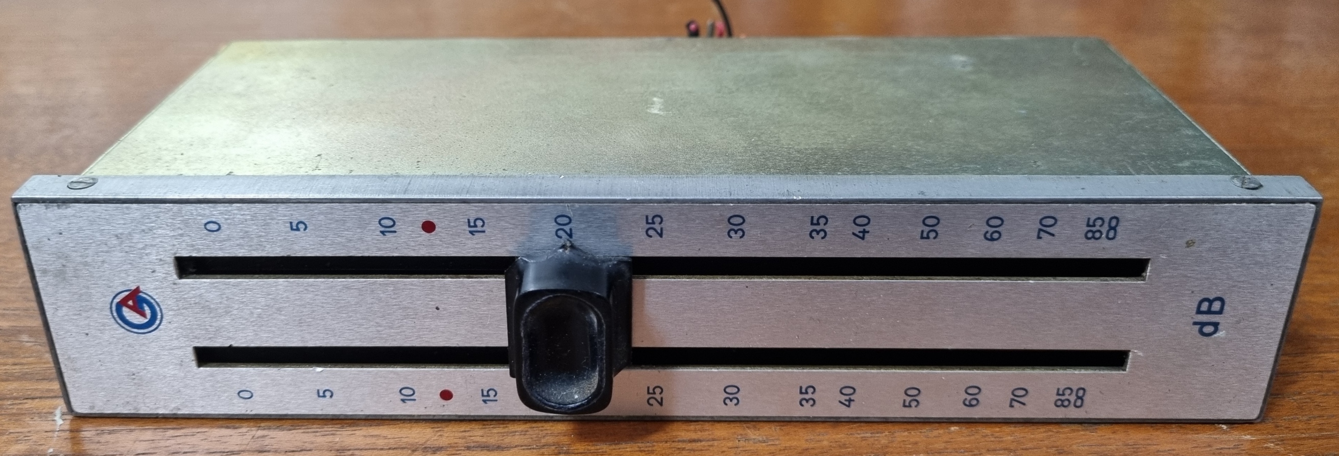 독일제 슬라이드 스테레오 볼륨