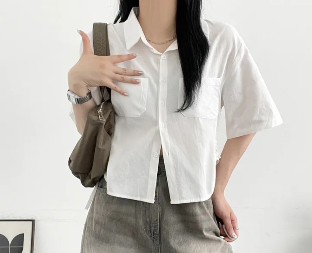 지그재그 옆셔링 크롭 셔츠