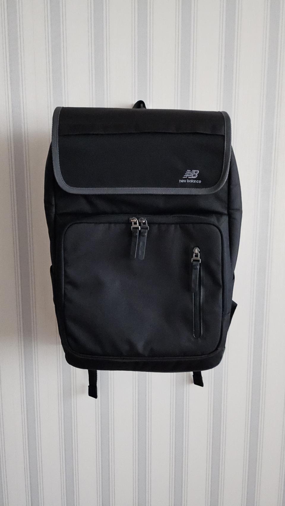 뉴발란스 백팩