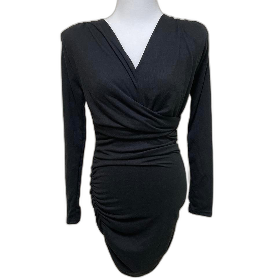 [새상품] 디어세라 어깨패드 브이넥 셔링꼬임 블랙원피스