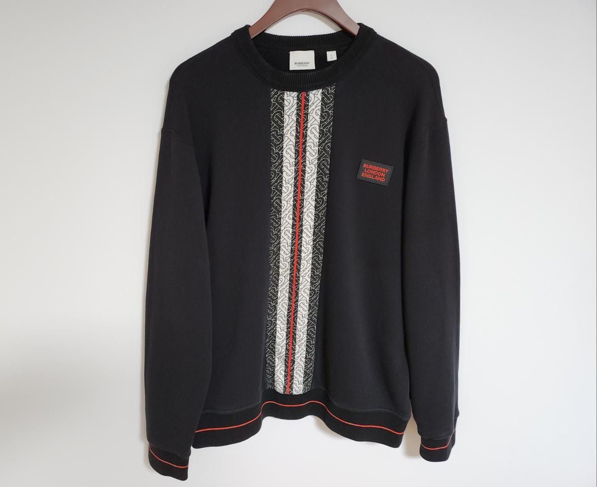 [L] 버버리 블랙 로고 TB 모노그램 맨투맨 8026939