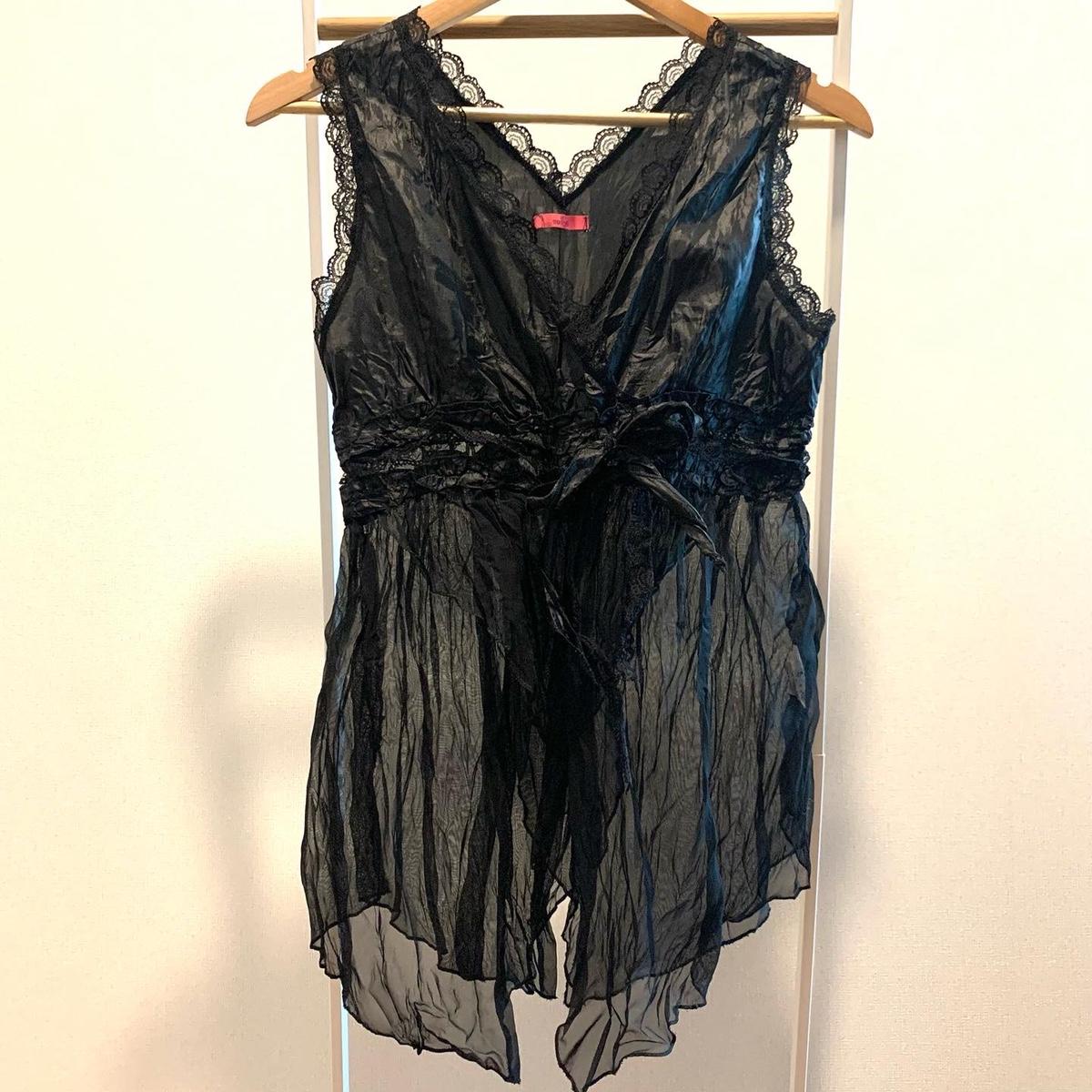 빈티지 블랙 시스루 슬리브리스 탑