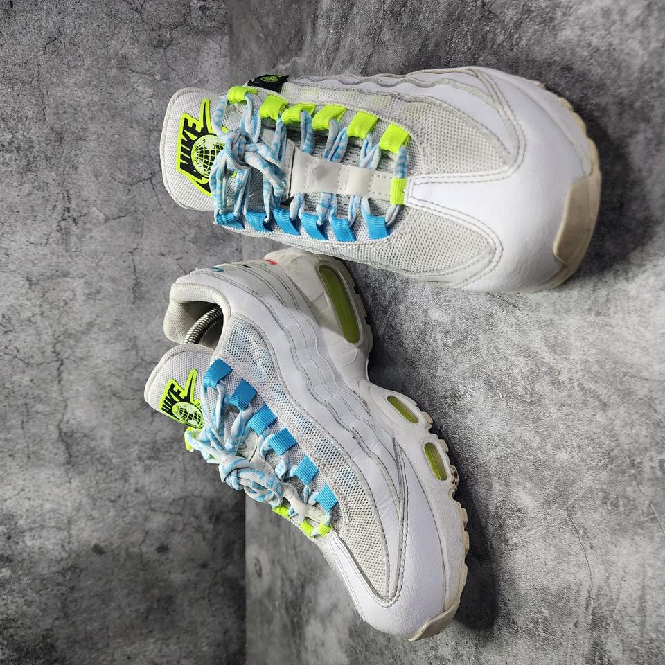 더블식스(정품)나이키 우먼 에어맥스95 SE 월드와이어팩 화이트볼트245