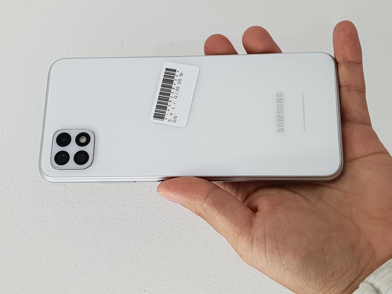 갤럭시 버디 화이트 128기가 정상해지 상태깨끗