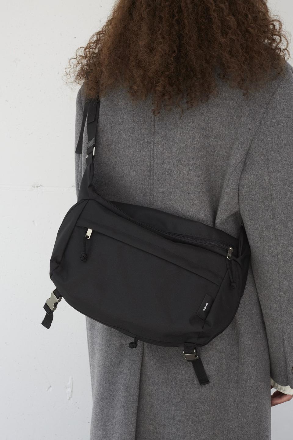 MNGU 코듀라 숄더백