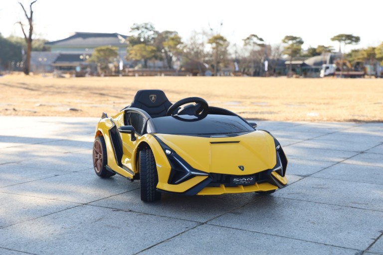 람보르기니 전동차. 유아.