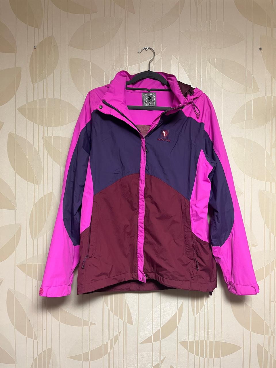 여성 블랙야크 아웃도어자켓(모자탈부착가능)