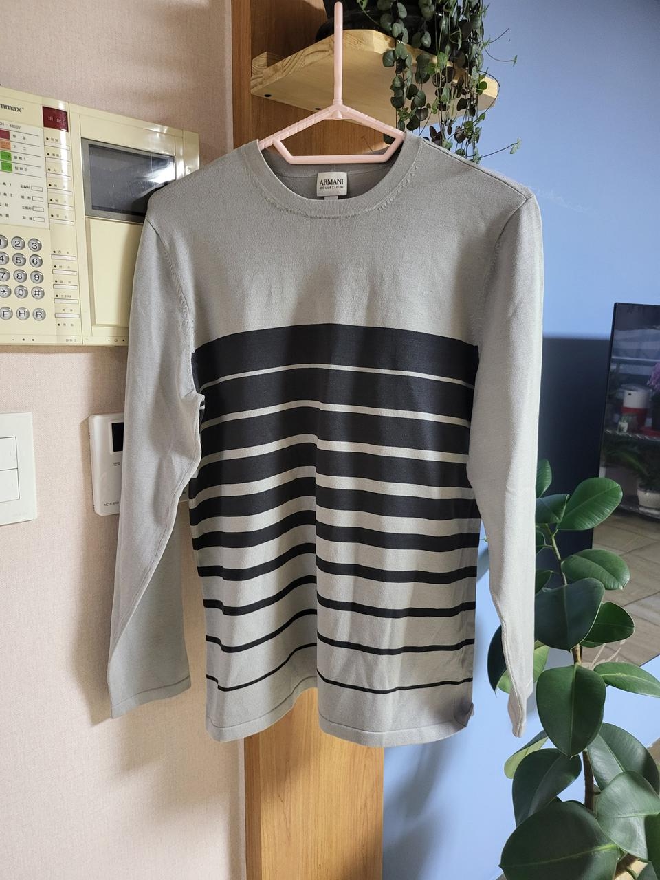 아르마니 콜레지오니 니트 52사이즈