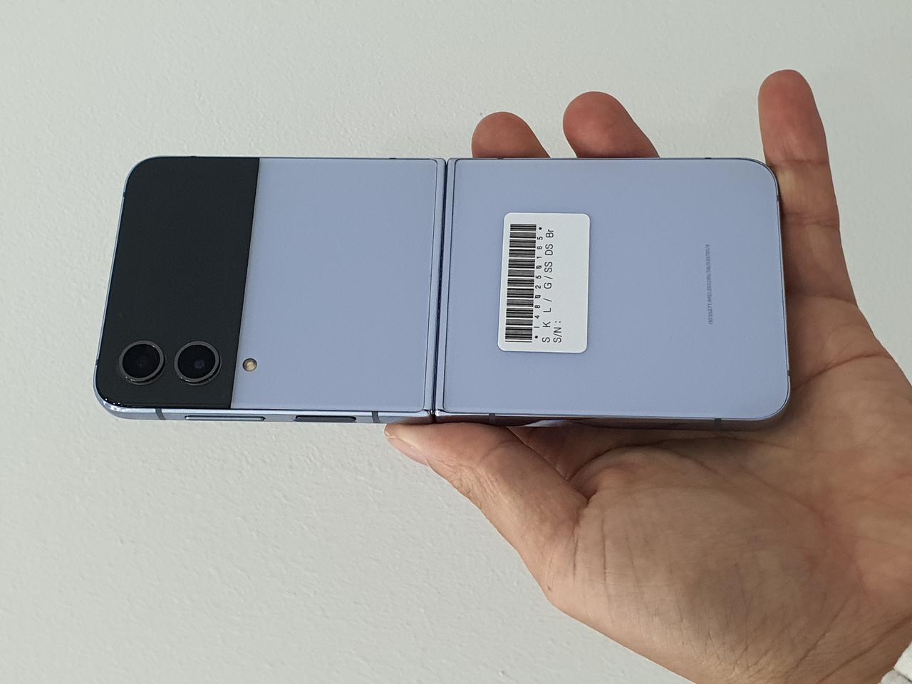 [A급]갤럭시Z플립4 블루 256기가 정상해지 상태깨긋