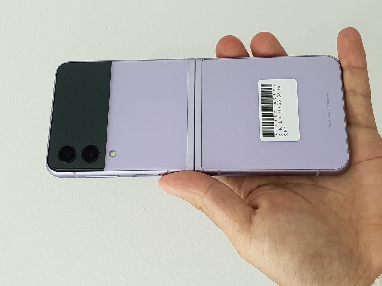 갤럭시Z플립3 라벤더 256기가 정상해지 상태깨끗 