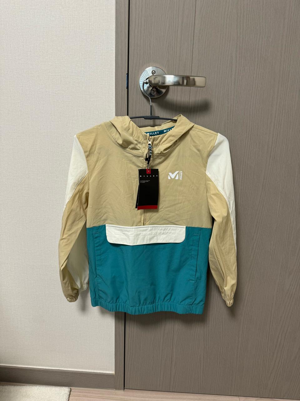 밀레바람막이 120 새상품