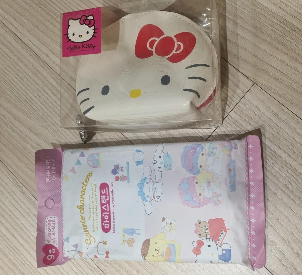 산리오 마이스탠드 + 헬로키티 동전지갑 지갑