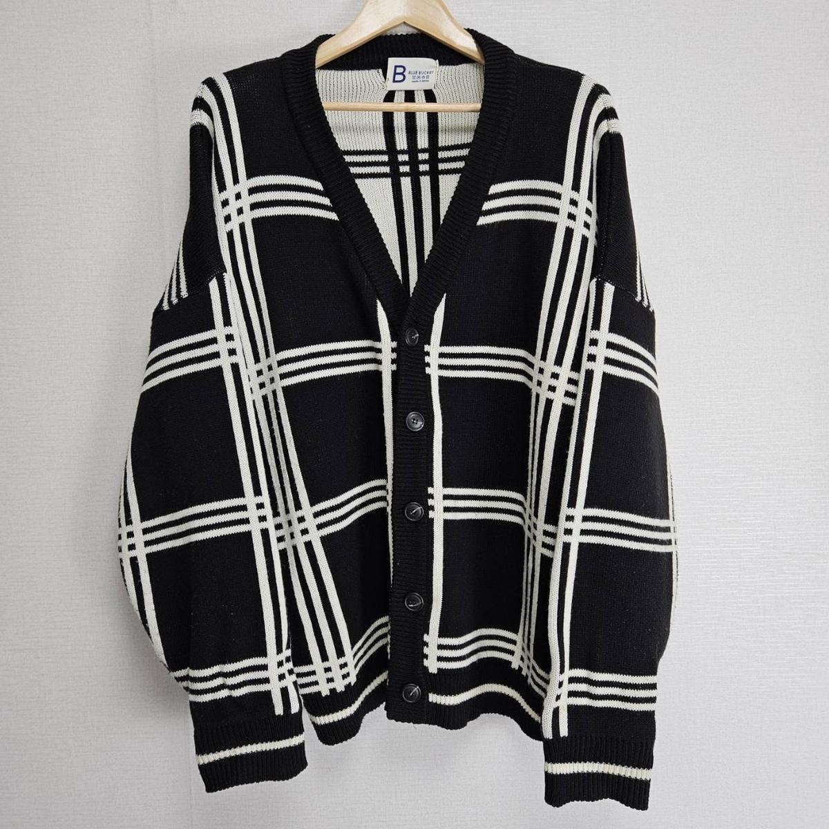 블루버켓 체크 라인 가디건 가오리 오버핏 (105이상)