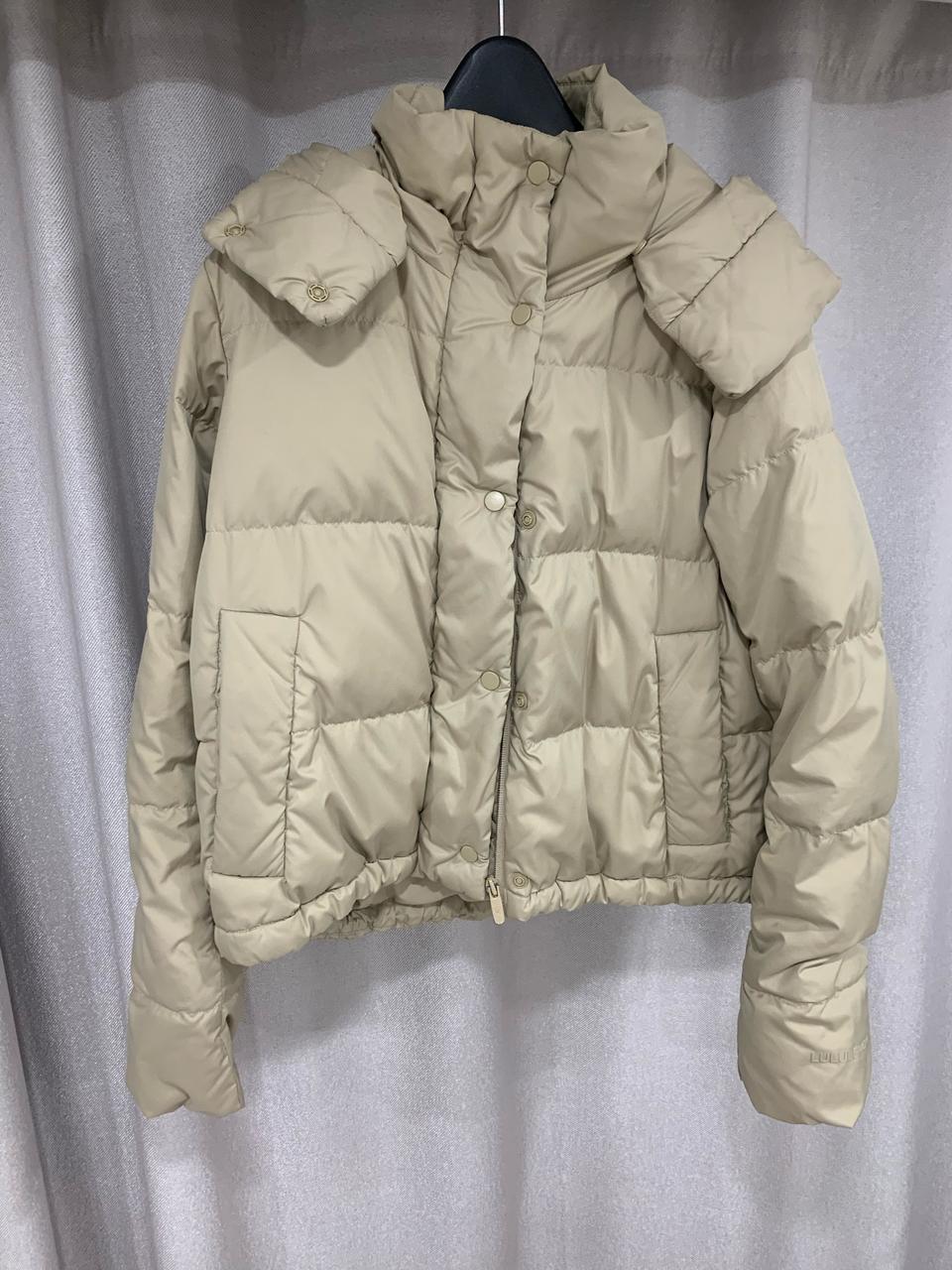 룰루레몬 구스다운 패딩 4사이즈 팔아요