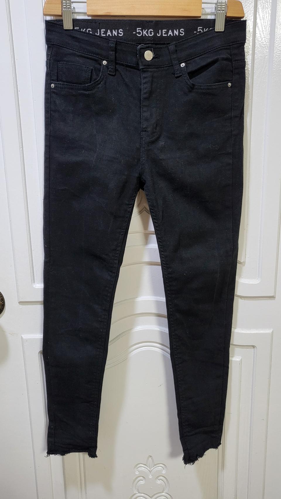 Chuu블랙 진 -5KG JEANS 블랙 일자 바지 츄 긴바지 팬츠 데님