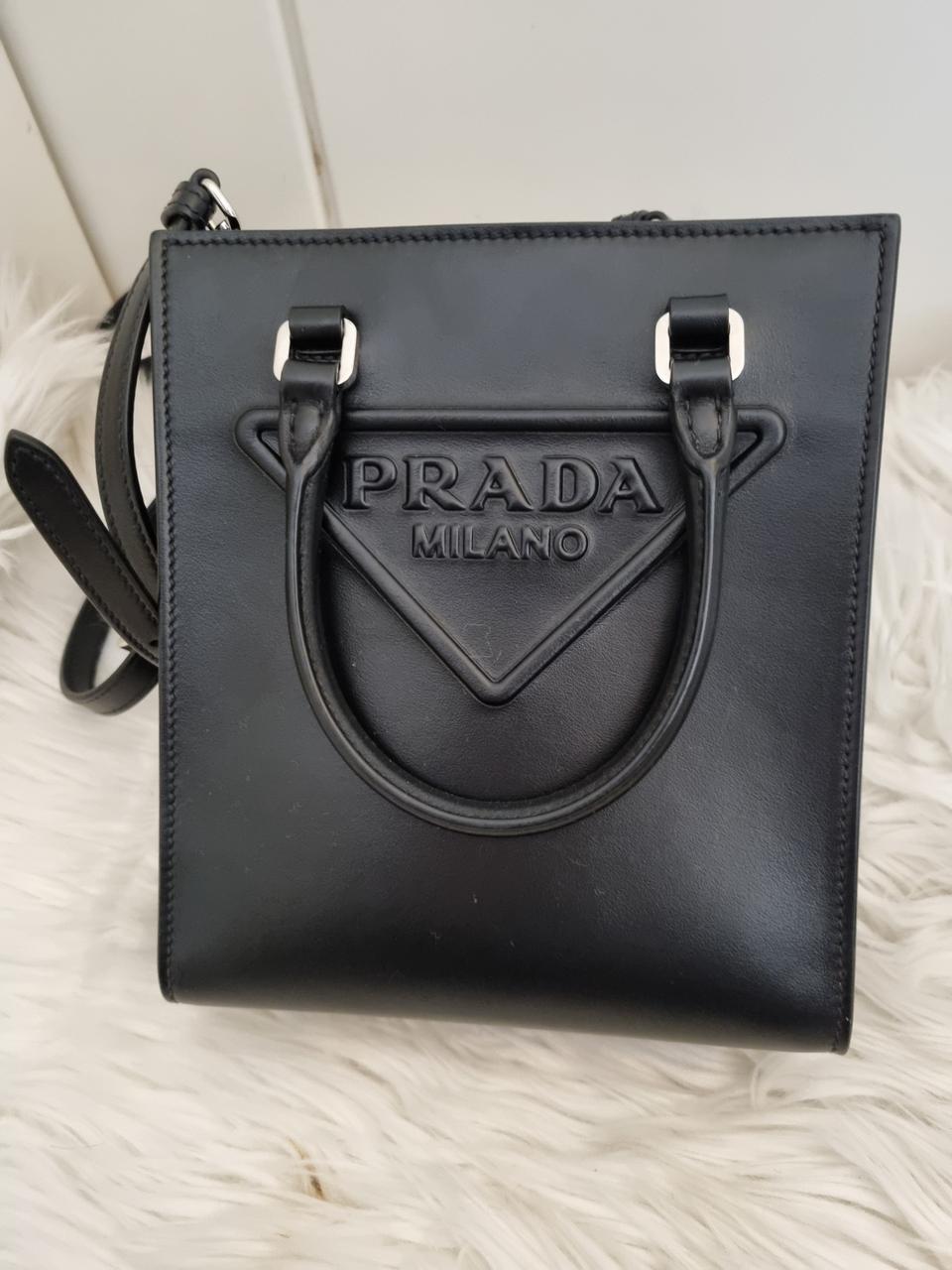 (정품)프라다 트라이앵글  미니토드백*프라다코리아구입 매우깨끗*