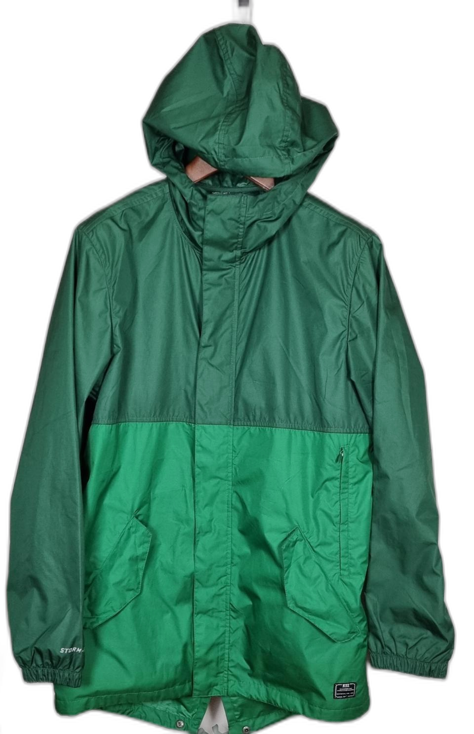 나이키 엔지니어드 바람막이 105~110 새상품급