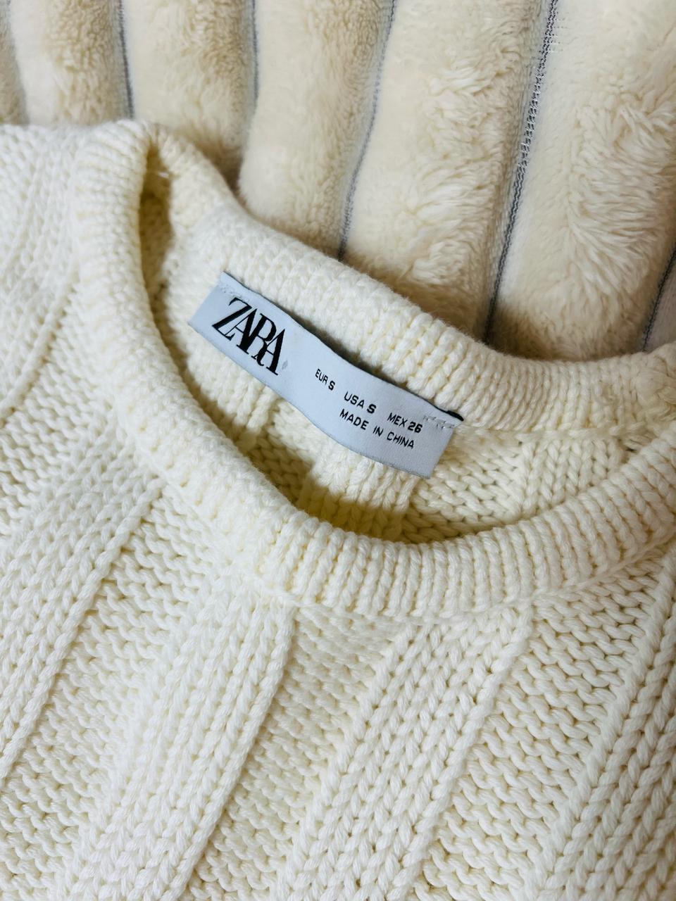 자라 크롭 니트 s사이즈
