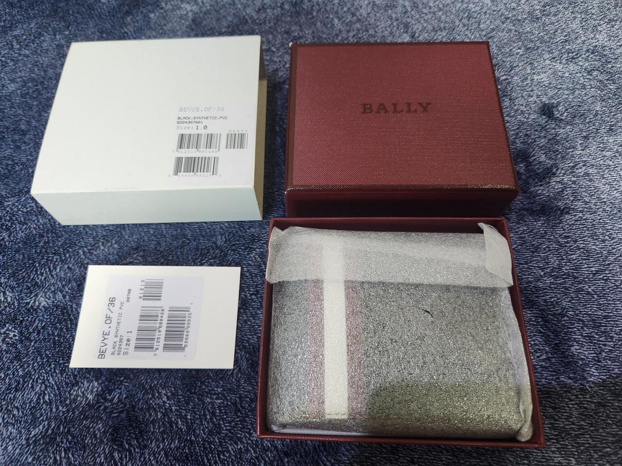 정품 발리 지갑