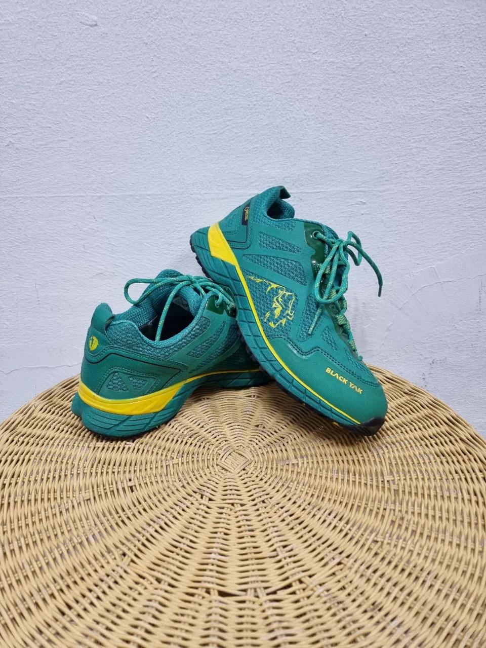 블랙야크 남성등산화 고어텍스 사이즈275 상태좋아요 X2-139
