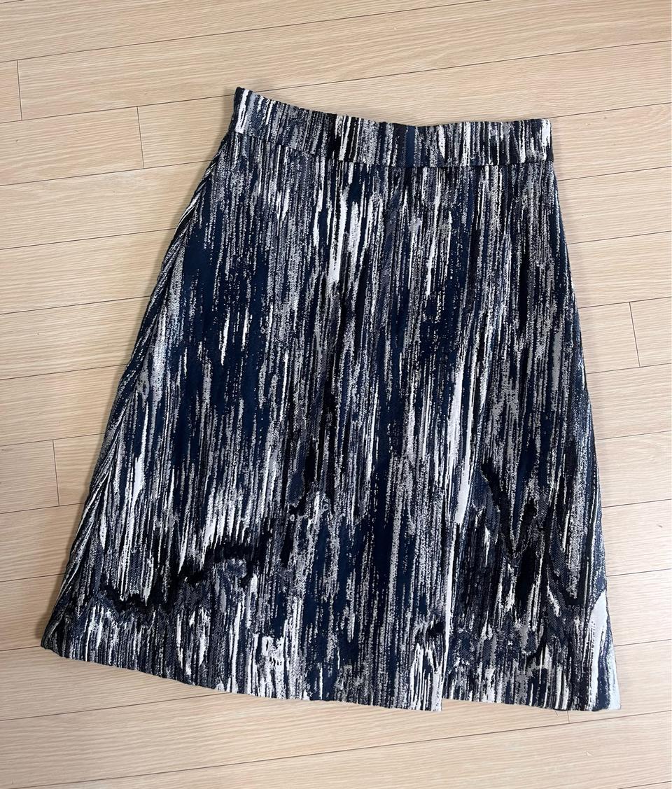 66 새상품 막스마라 스포트막스 고급+편한 자가드 미디 스커트 치마 타임