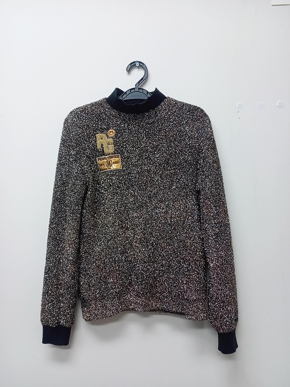 S 파리게이츠 골드 글리터 방풍 맨투맨