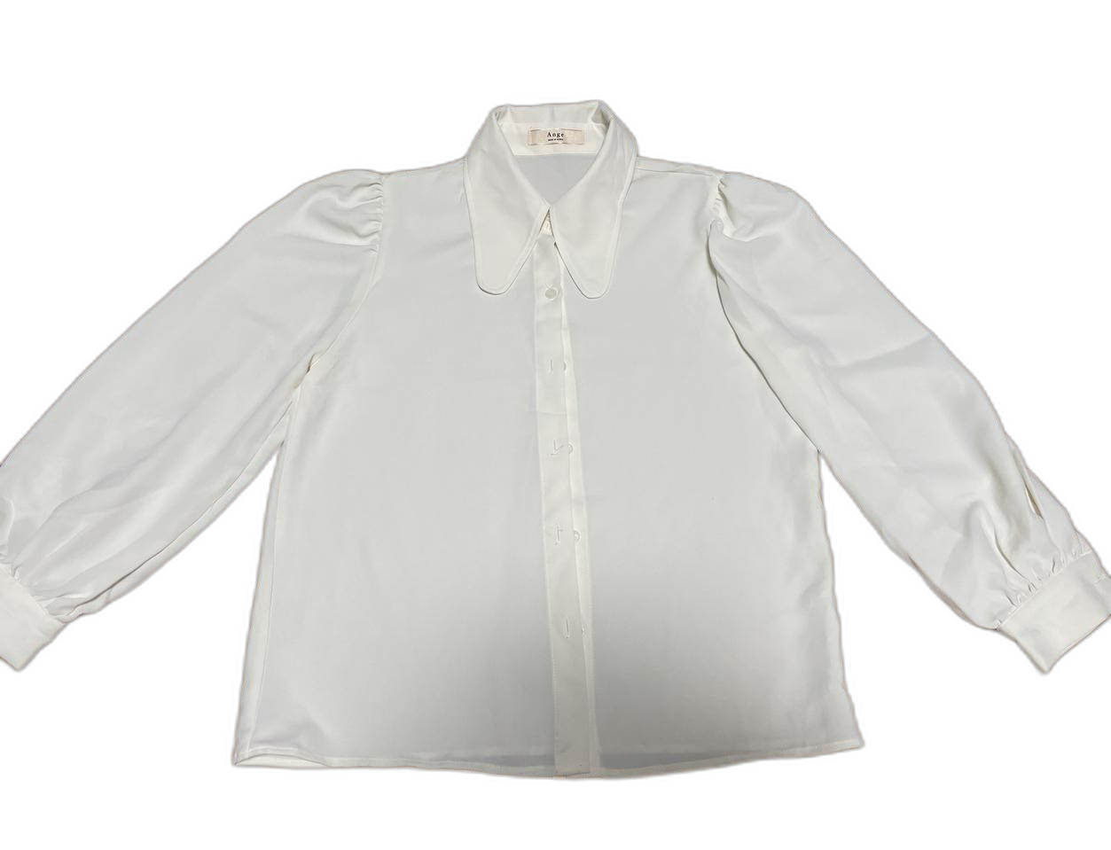 여성 화이트 블라우스