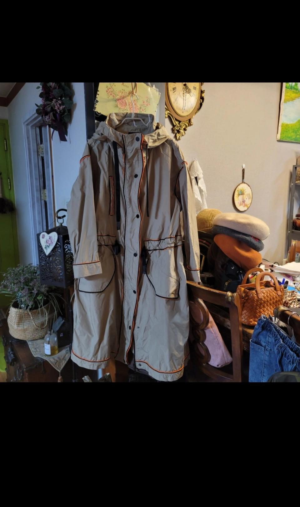 넘세련 멋진  세련구디  바람막이