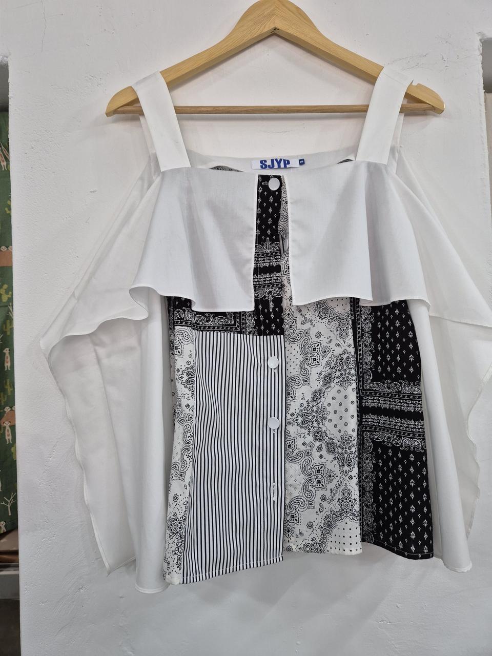 sjyp오프숄더긴팔블라우스