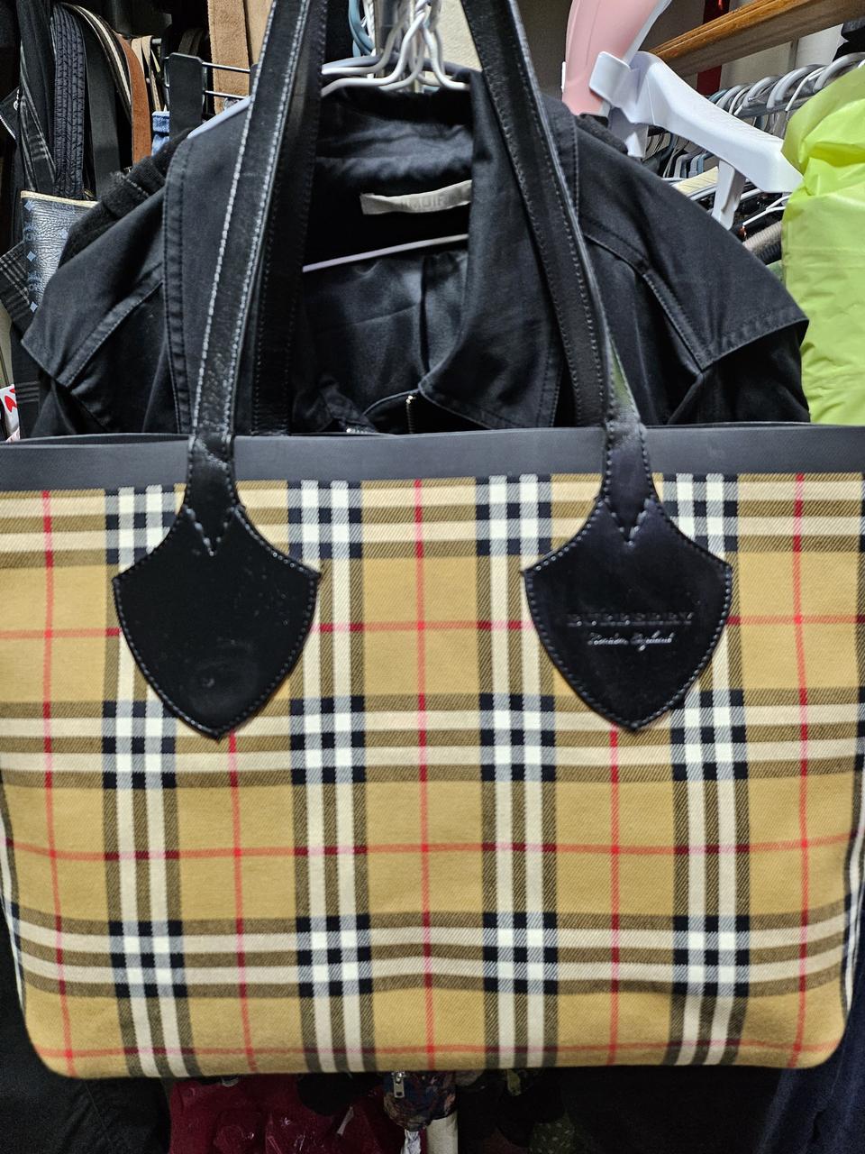 버버리정품양면숄더백